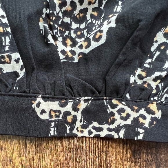 BUNDLE: (1) Emery Rose woman’s Halloween skull blouse size: S + (1) earrings. - Picture 12 of 14